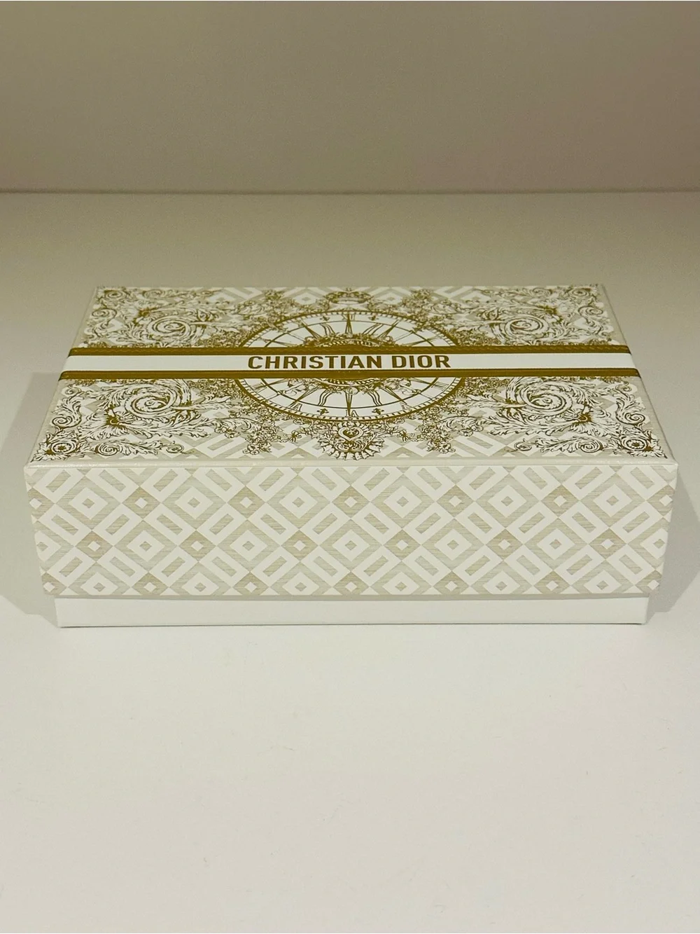 Dior Beauty Holiday 2024 Gift Box - White & Gold